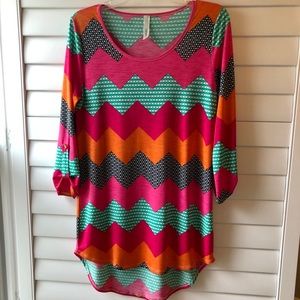 Yahada chevron top